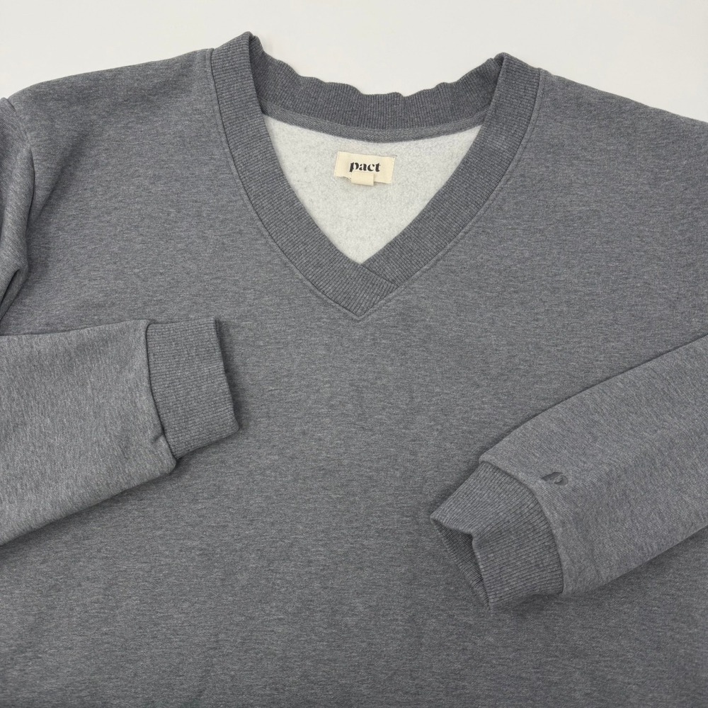 Pact Gray Organic Cotton V-Neck Sweatshirt Women's Size Medium Soft Excellent